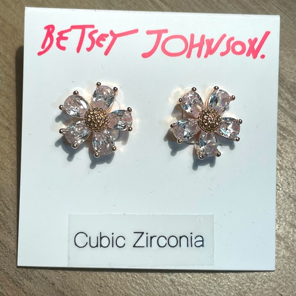 Betsey Johnson Flower Earrings Cubic Zirconia - Picture 1 of 4
